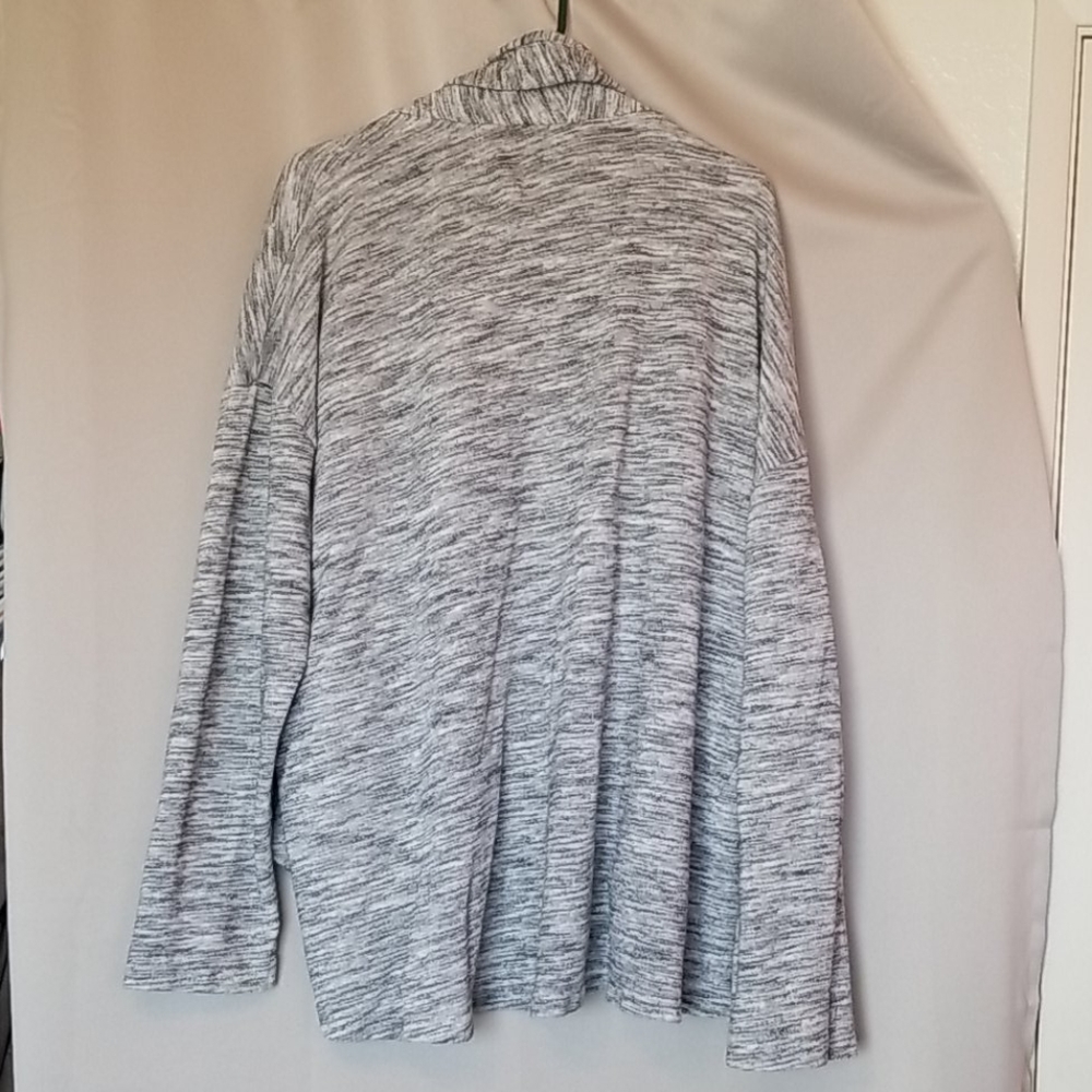 Cardigan - Picture 2 of 4